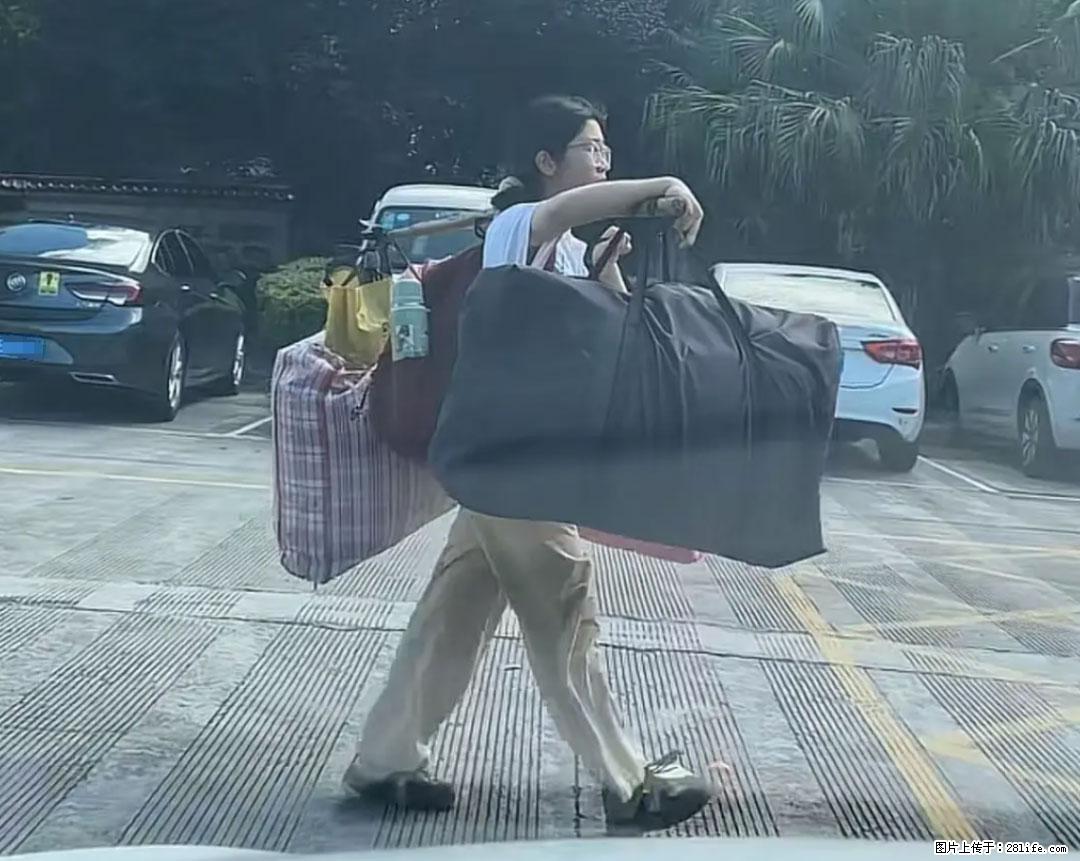 全网追的“扁担女孩”，找了一份暑假工，时薪12元 - 广元生活资讯 - 广元28生活网 guangyuan.28life.com