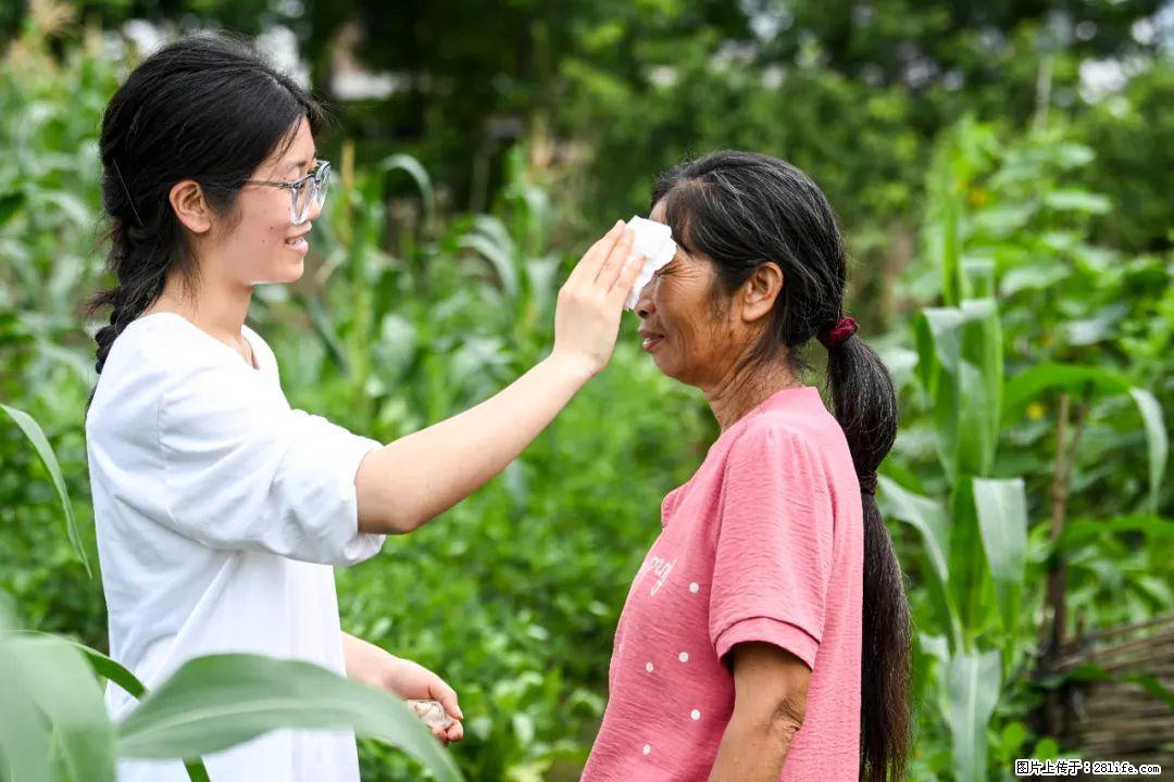 全网追的“扁担女孩”，找了一份暑假工，时薪12元 - 广元生活资讯 - 广元28生活网 guangyuan.28life.com